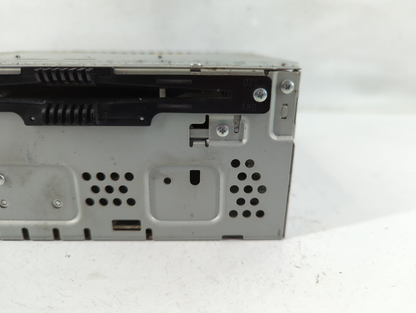 2013-2015 Ford Fusion Radio AM FM Cd Player Receiver Replacement Fits Fits 2013 2014 2015 OEM Used Auto Parts - Oemusedautop