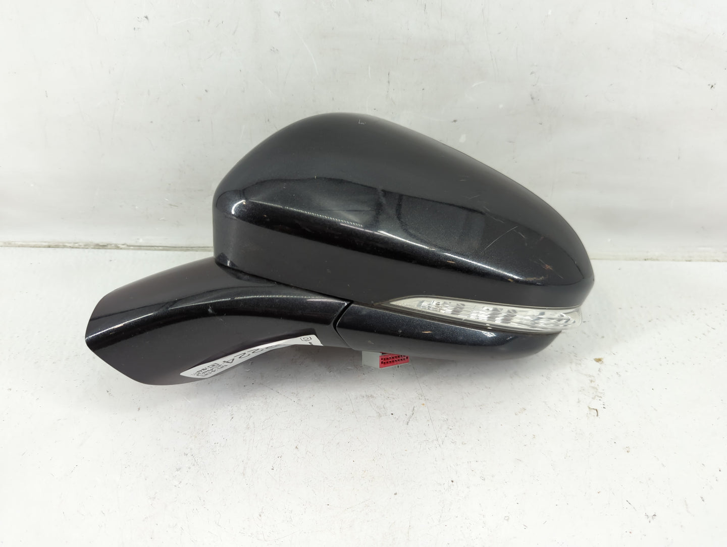 2013-2014 Ford Fusion Driver Side View Mirror - Left Door Mirror OEM Used - Oemusedautoparts1.com