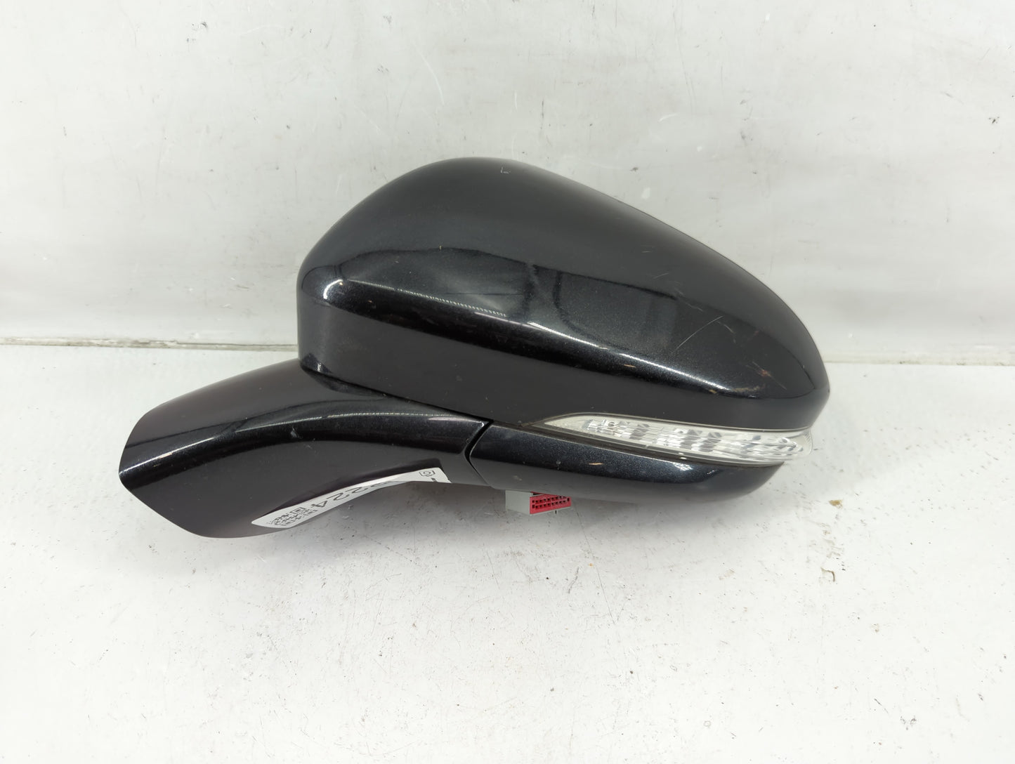 2013-2014 Ford Fusion Driver Side View Mirror - Left Door Mirror OEM Used - Oemusedautoparts1.com