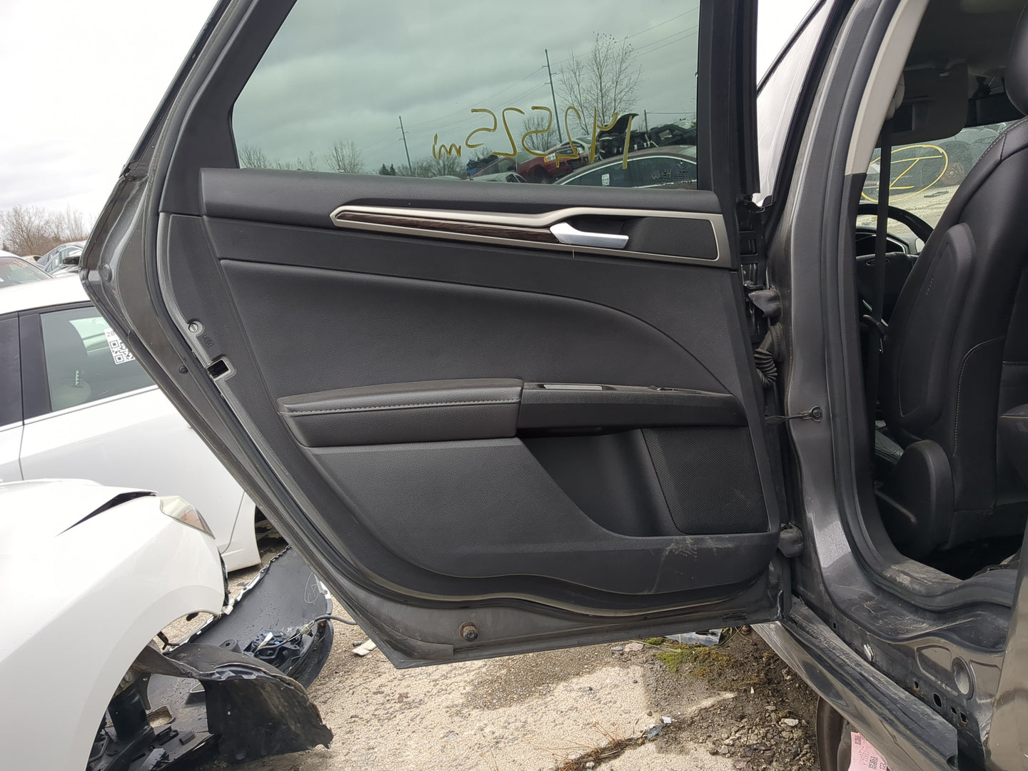 2013-2016 Ford Fusion Driver Rear Door Oem - Oemusedautoparts1.com