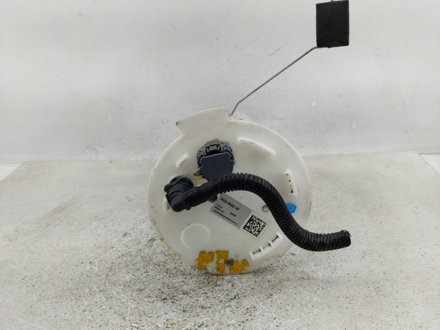 2014-2020 Ford Fusion Electrical Gas Fuel Pump Assembly - Oemusedautoparts1.com