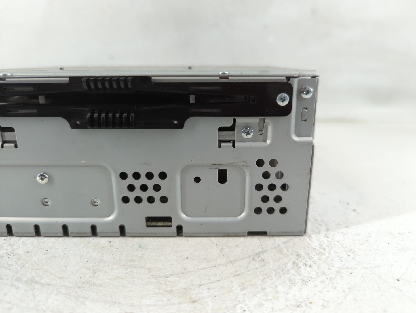 2013-2015 Ford Fusion Radio AM FM Cd Player Receiver Replacement Fits Fits 2013 2014 2015 OEM Used Auto Parts - Oemusedautop