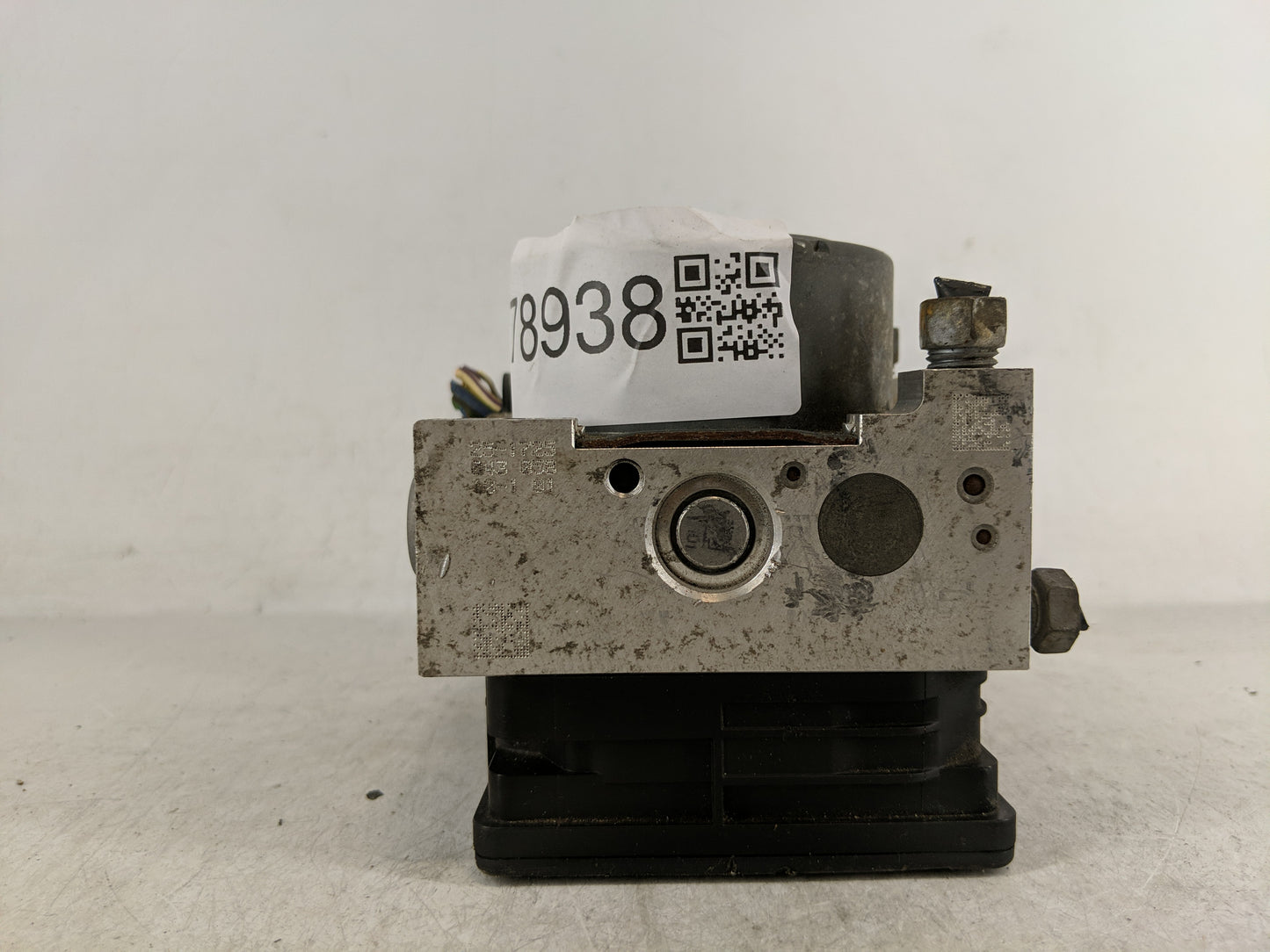 2014-2016 Ford Fusion ABS Pump Control Module Replacement P/N:EG9C-2C219-AA Fits Fits 2014 2015 2016 OEM Used Auto Parts - O