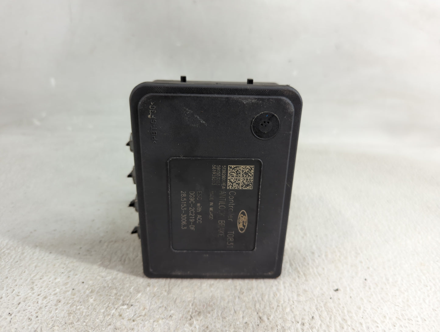 2014-2016 Ford Fusion ABS Pump Control Module Replacement P/N:DG9C-2C405-DF Fits Fits 2014 2015 2016 OEM Used Auto Parts - O