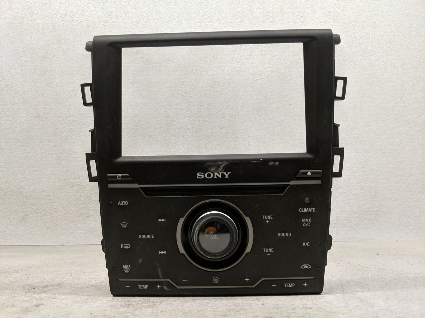2014-2015 Ford Fusion Radio Control Panel - Oemusedautoparts1.com