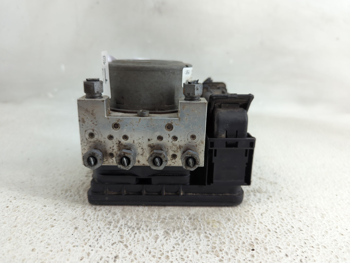 2014-2016 Ford Fusion ABS Pump Control Module Replacement P/N:DG9C-2C405-DF Fits Fits 2014 2015 2016 OEM Used Auto Parts - O