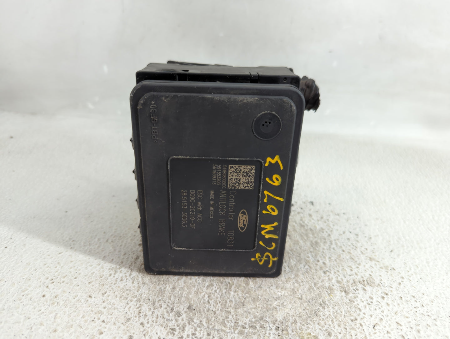 2014-2016 Ford Fusion ABS Pump Control Module Replacement P/N:DG9C-2C405-DF Fits Fits 2014 2015 2016 OEM Used Auto Parts - O