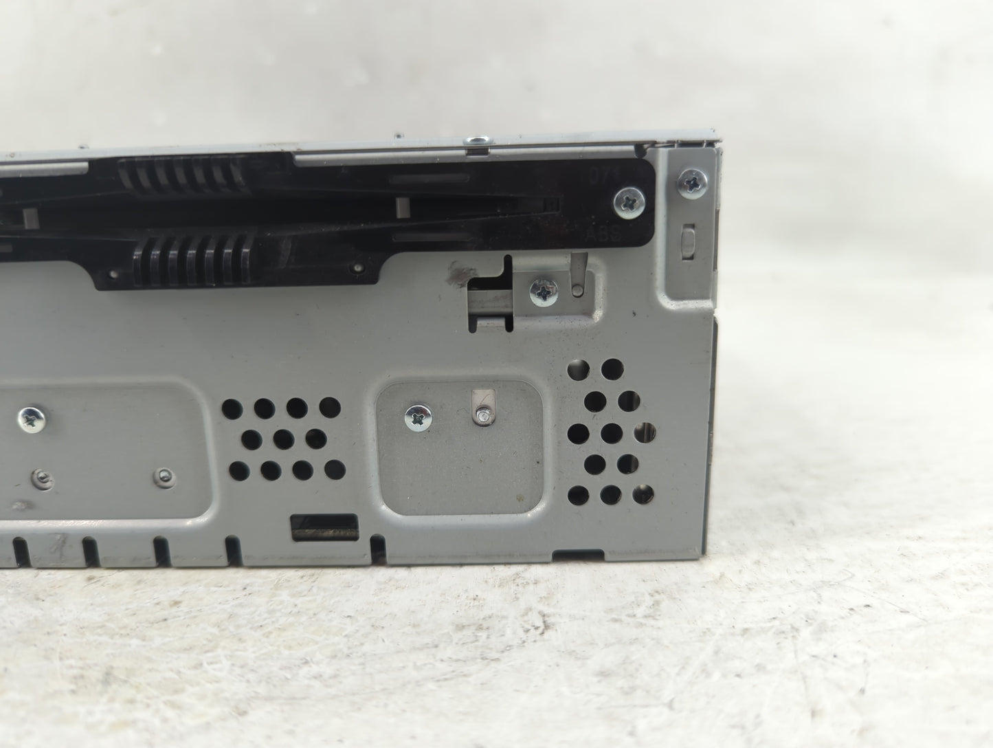 2013-2015 Ford Fusion Radio AM FM Cd Player Receiver Replacement Fits Fits 2013 2014 2015 OEM Used Auto Parts - Oemusedautop