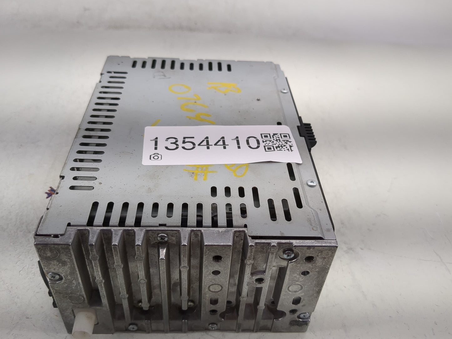 2013-2015 Ford Fusion Radio AM FM Cd Player Receiver Replacement P/N:DS7T-19C107-BL Fits Fits 2013 2014 2015 OEM Used Auto P