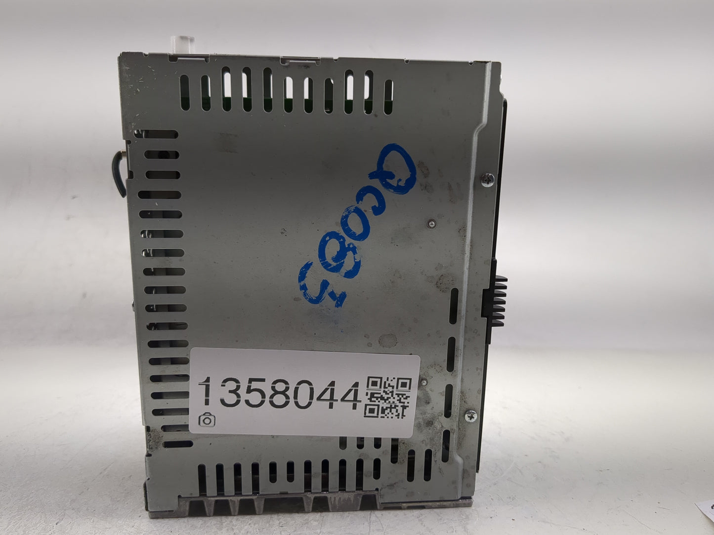 2013-2015 Ford Fusion Radio AM FM Cd Player Receiver Replacement P/N:DS7T-19C107-AL Fits Fits 2013 2014 2015 OEM Used Auto P