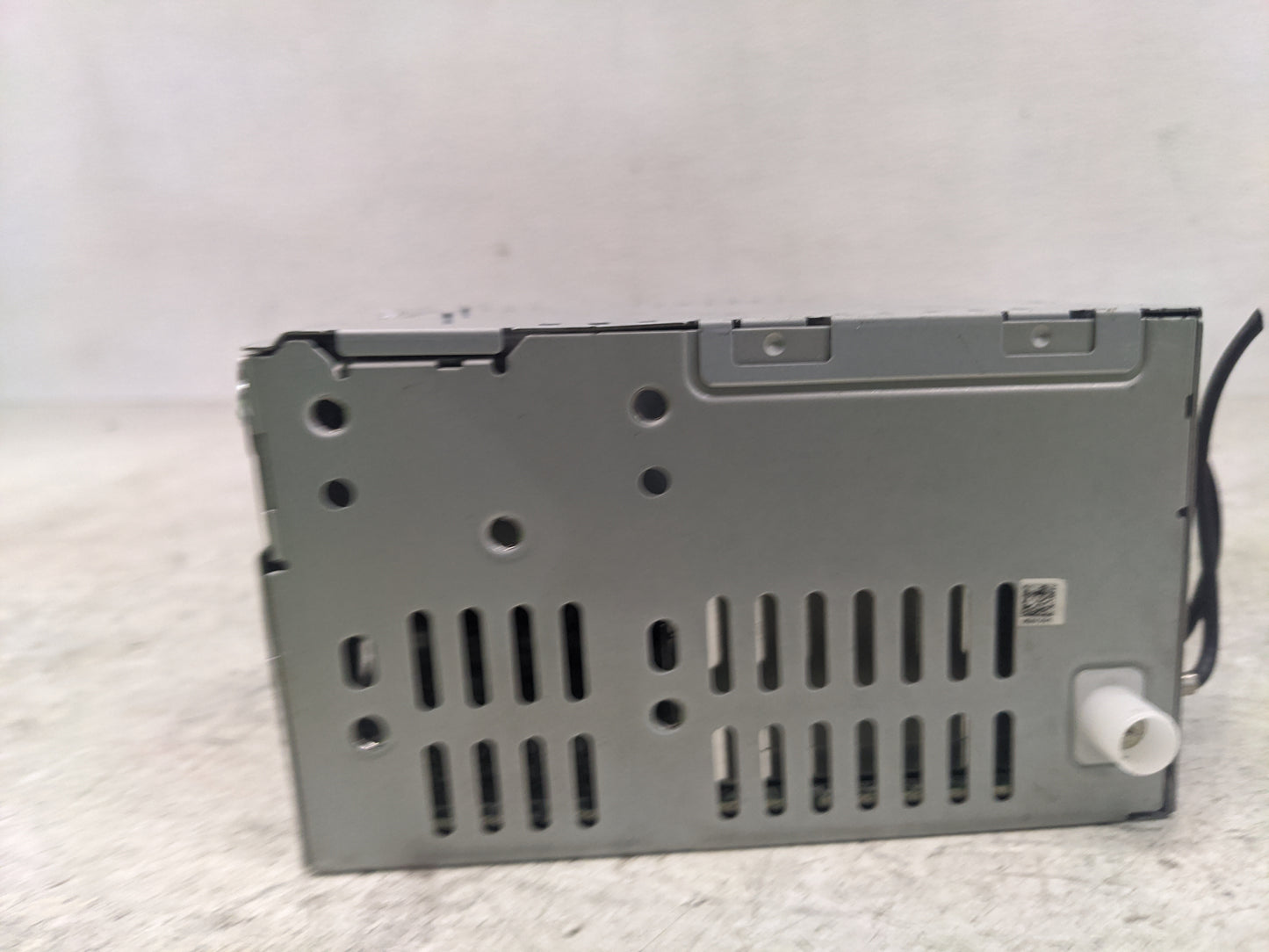 2013-2015 Ford Fusion Radio AM FM Cd Player Receiver Replacement P/N:DS7T-19C107-BJ Fits Fits 2013 2014 2015 OEM Used Auto P