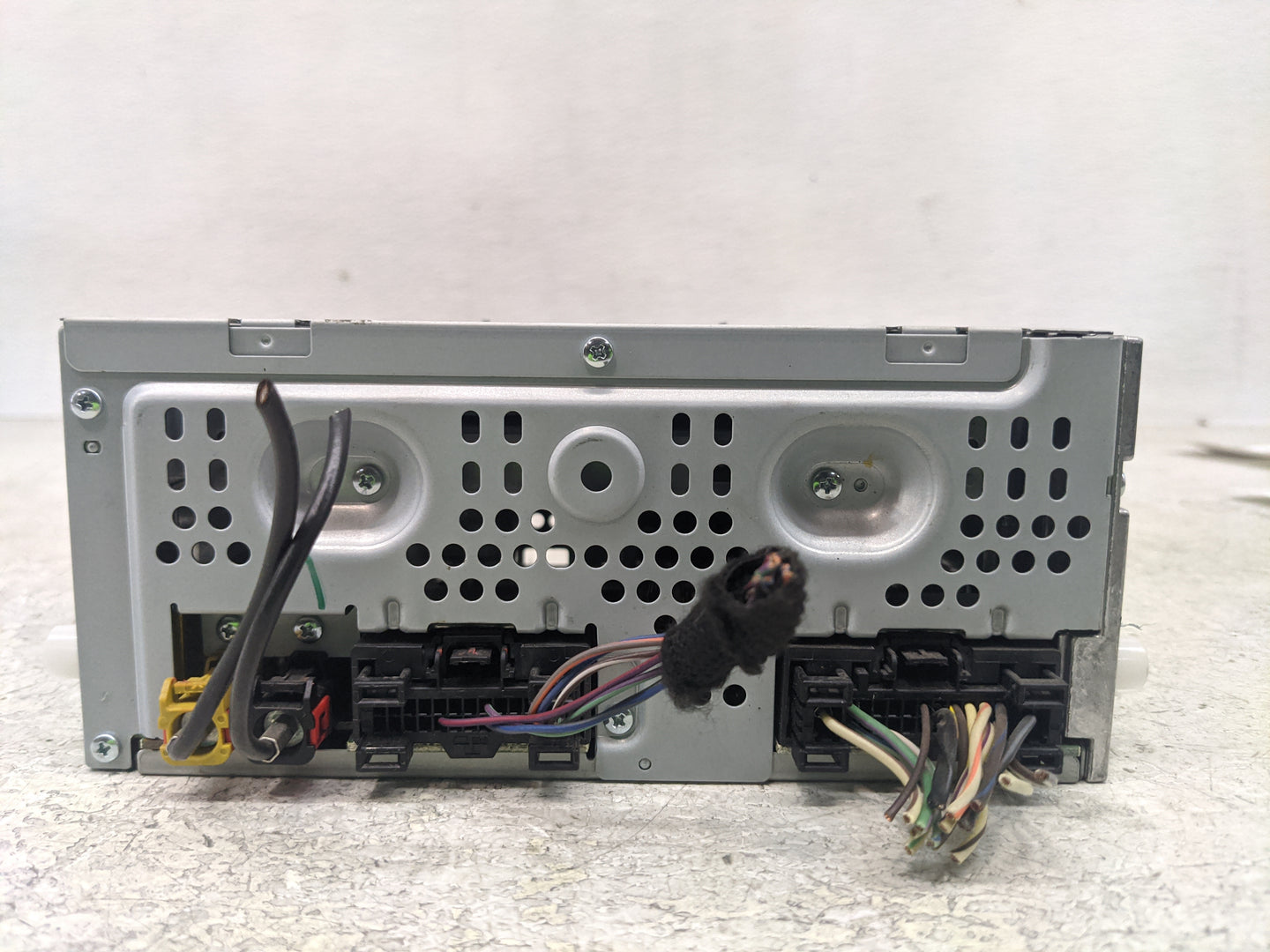 2013-2015 Ford Fusion Radio AM FM Cd Player Receiver Replacement P/N:DS7T-19C107-BJ Fits Fits 2013 2014 2015 OEM Used Auto P