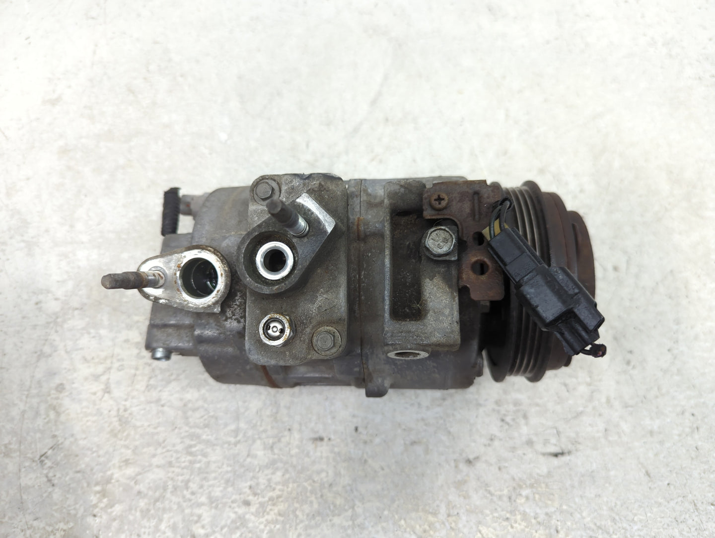 2014 Ford Fusion Air Conditioning A/c Ac Compressor Oem - Oemusedautoparts1.com