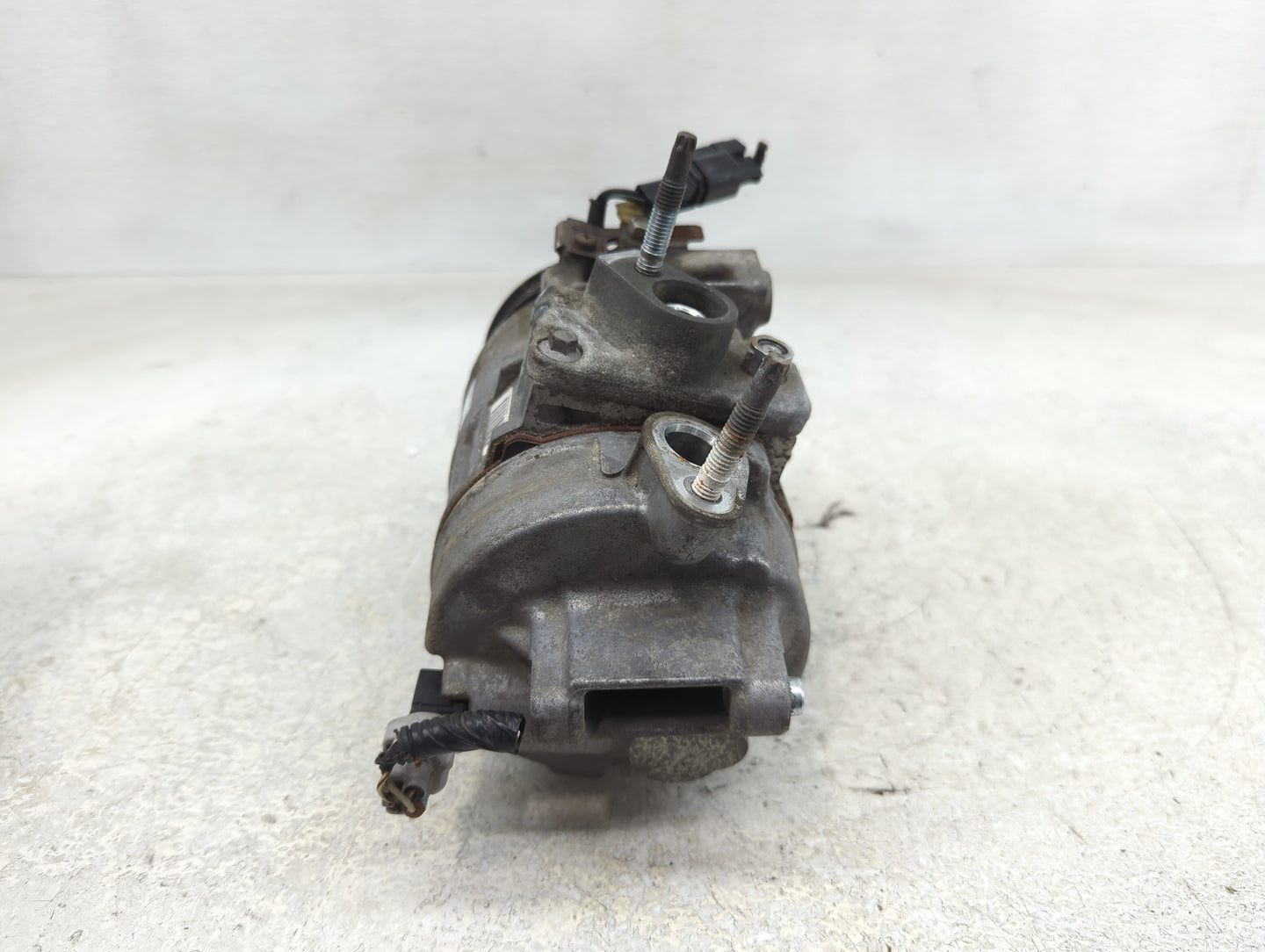 2014 Ford Fusion Air Conditioning A/c Ac Compressor Oem - Oemusedautoparts1.com