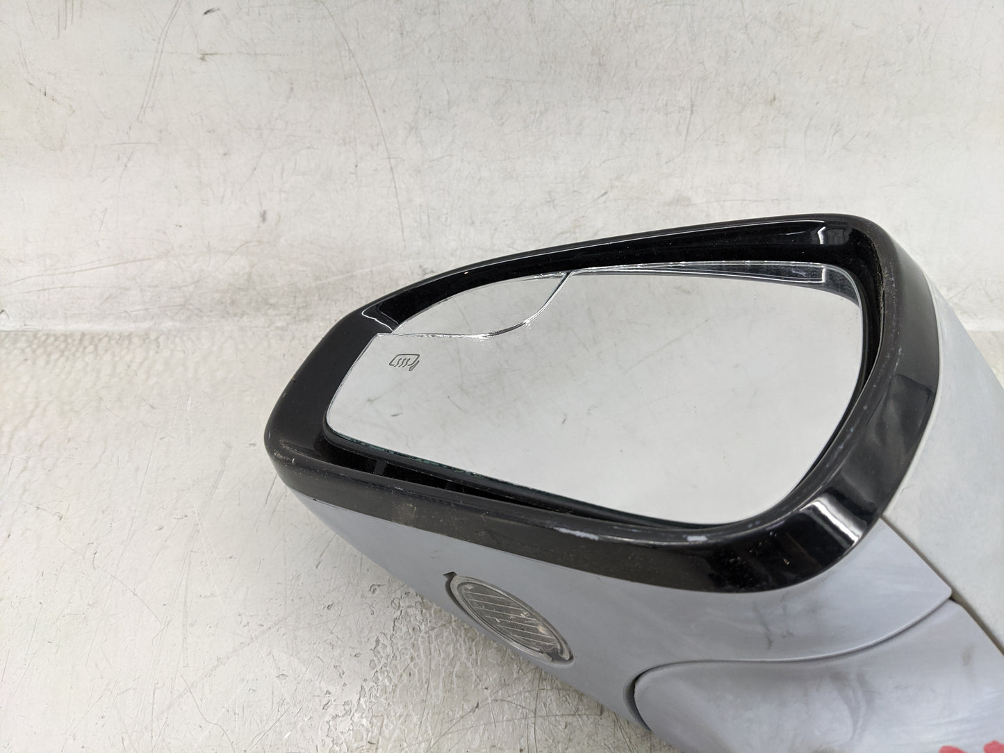 2013-2014 Ford Fusion Driver Side View Mirror - Left Door Mirror OEM Used - Oemusedautoparts1.com