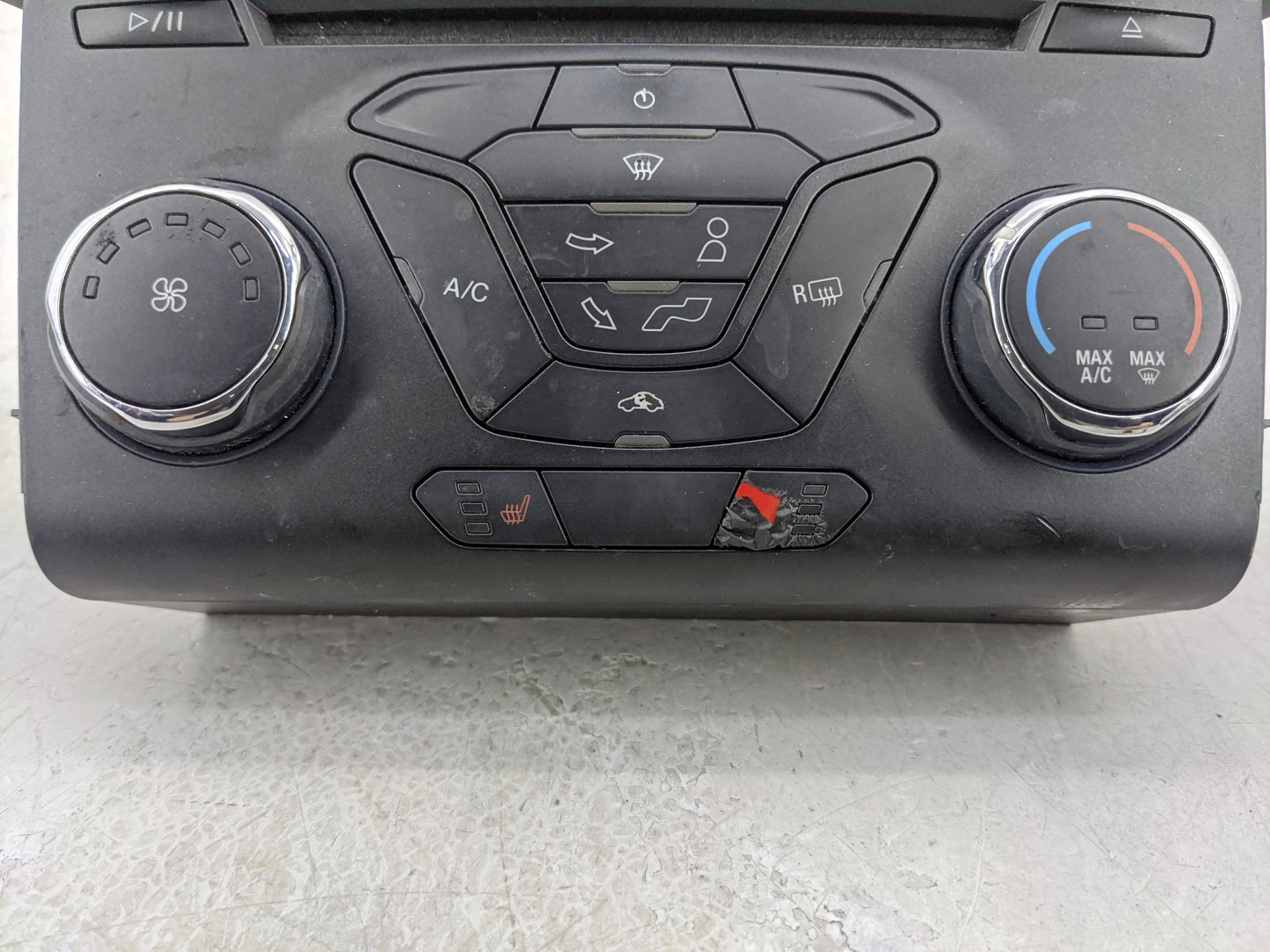 2013-2015 Ford Fusion Radio Control Panel - Oemusedautoparts1.com