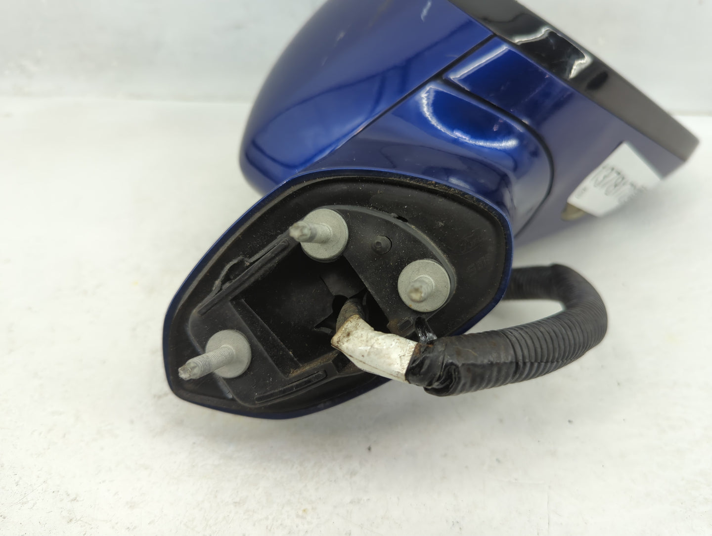 2013-2014 Ford Fusion Passenger Side View Mirror - Right Door Mirror OEM Used - Oemusedautoparts1.com