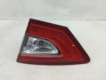 2013-2016 Ford Fusion Tail Light Assembly Passenger Right OEM P/N:DS73-13A602-BE Fits Fits 2013 2014 2015 2016 OEM Used Auto