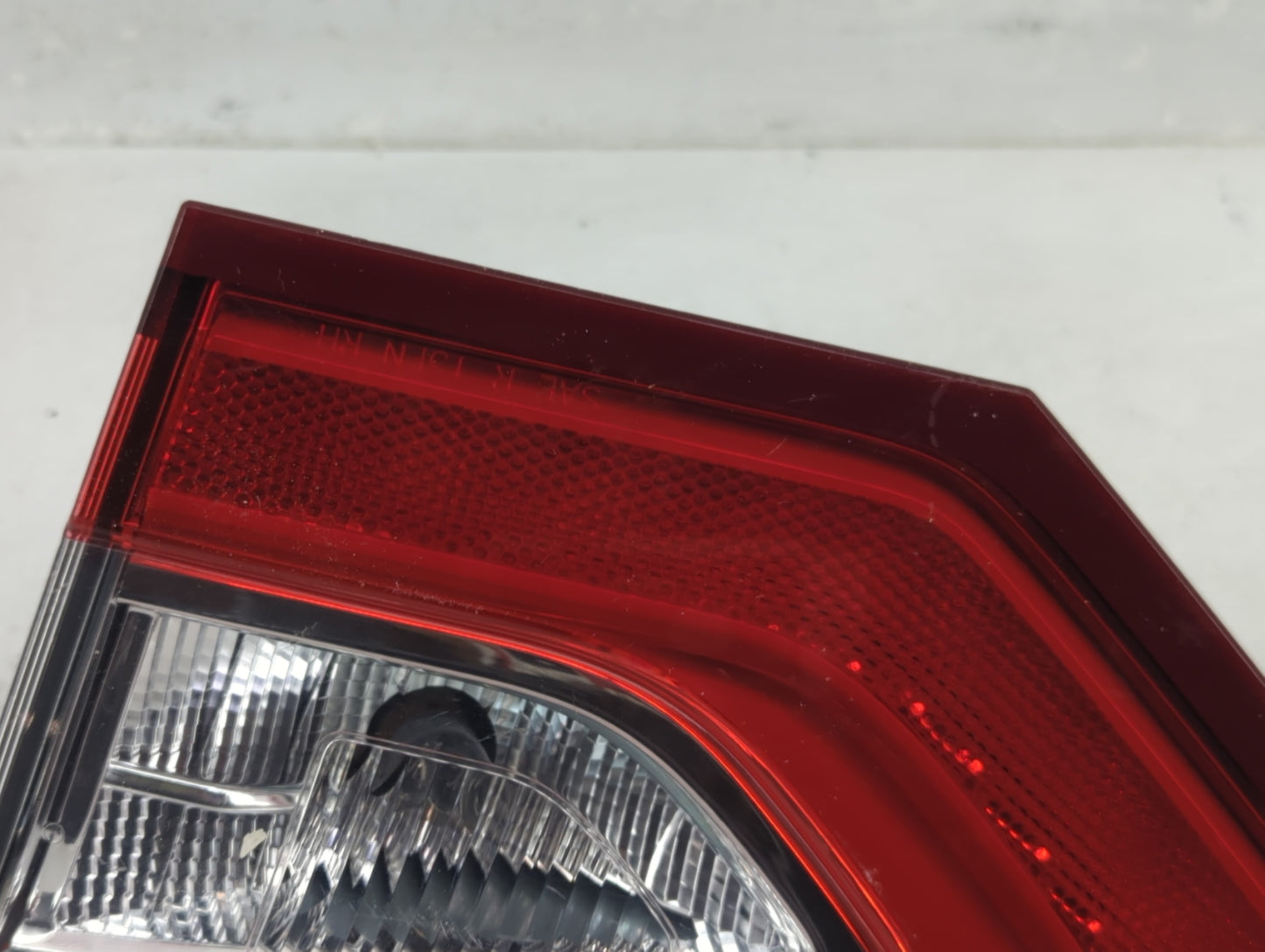 2013-2016 Ford Fusion Tail Light Assembly Passenger Right OEM P/N:DS73-13A602-BE Fits Fits 2013 2014 2015 2016 OEM Used Auto