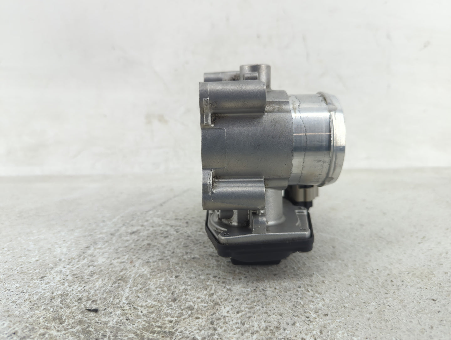 2014-2020 Ford Fusion Throttle Body Fits Fits 2014 2015 2016 2017 2018 2019 2020 OEM Used Auto Parts - Oemusedautoparts1.com