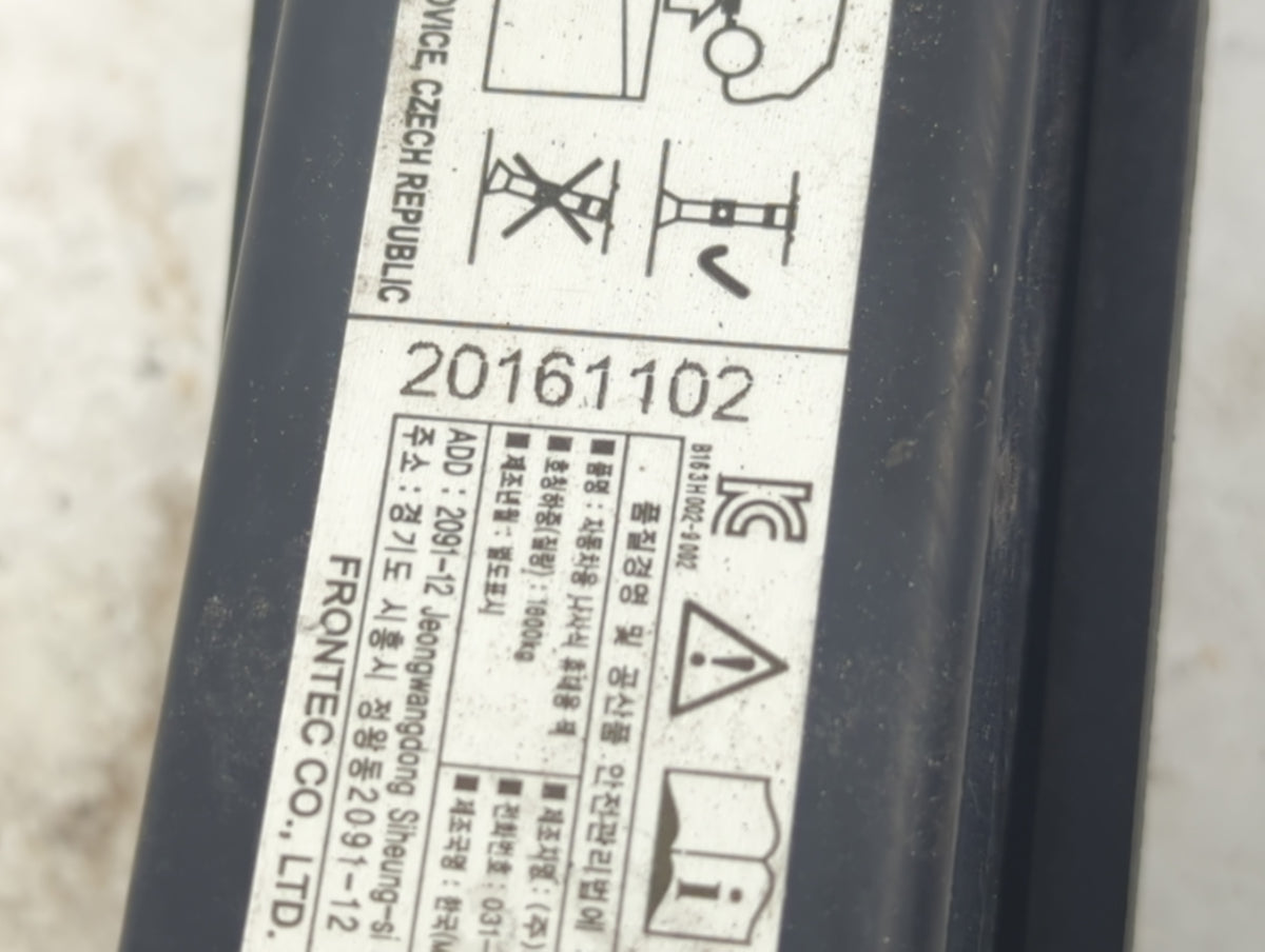 2014 Ford Fusion Spare Scissor Car Jack 1390222 - Oemusedautoparts1.com