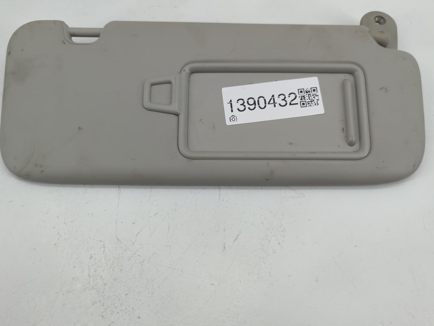 2013-2014 Ford Fusion Sun Visor Shade Replacement Passenger Right Mirror Fits Fits 2013 2014 OEM Used Auto Parts - Oemusedau