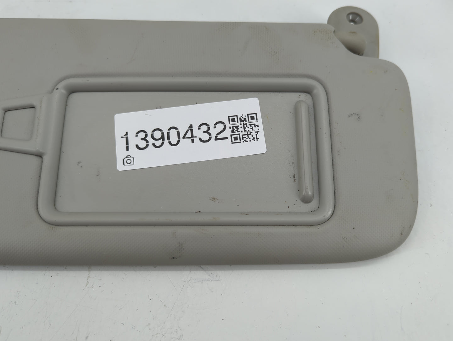 2013-2014 Ford Fusion Sun Visor Shade Replacement Passenger Right Mirror Fits Fits 2013 2014 OEM Used Auto Parts - Oemusedau