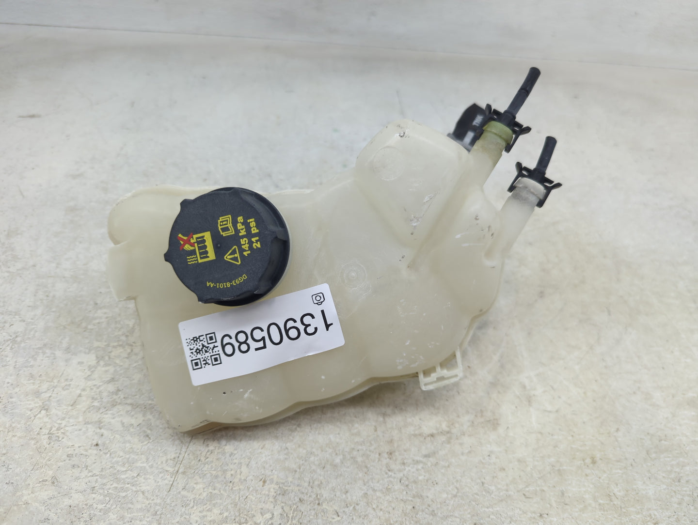 2013-2016 Ford Fusion Radiator Coolant Overflow Expansion Tank Bottle 1390589 - Oemusedautoparts1.com