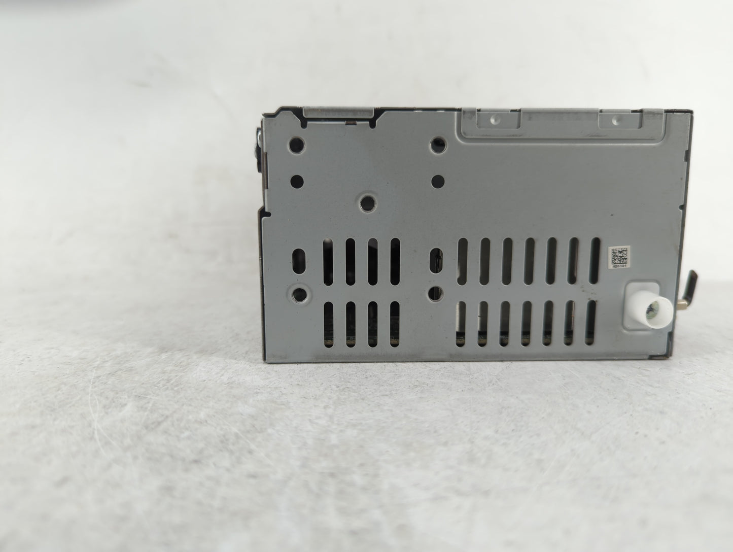 2013-2015 Ford Fusion Radio AM FM Cd Player Receiver Replacement P/N:DS7T-19C107-BK Fits Fits 2013 2014 2015 OEM Used Auto P