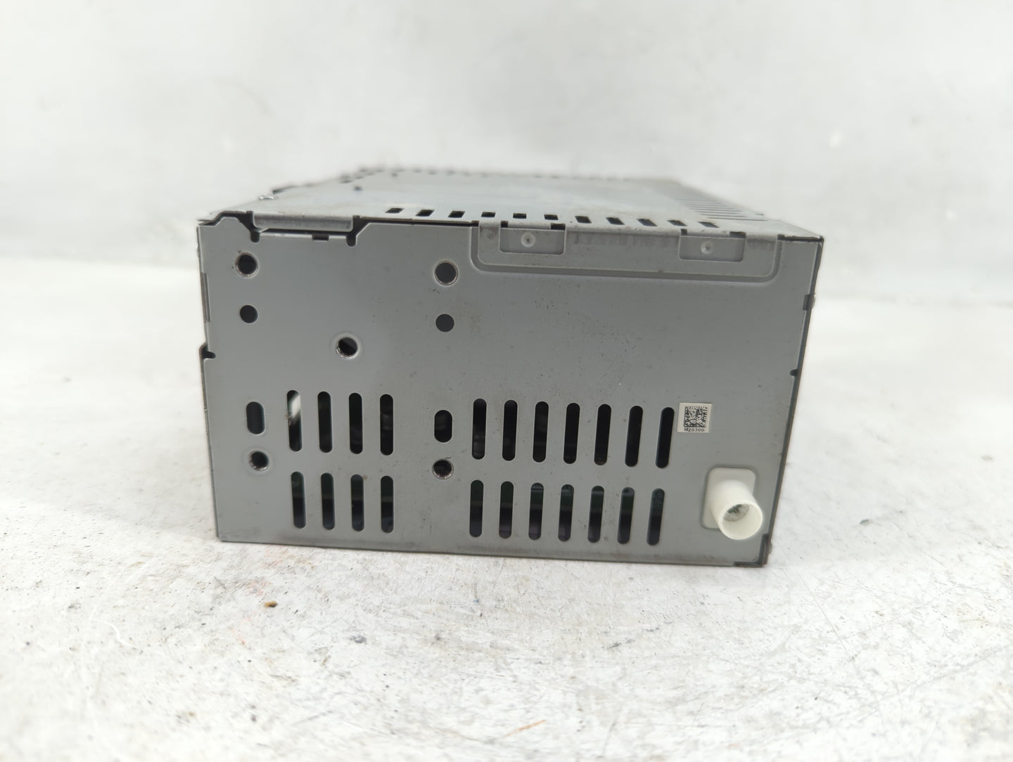 2013-2015 Ford Fusion Radio AM FM Cd Player Receiver Replacement P/N:CQ-JJ22E0UMC Fits Fits 2013 2014 2015 OEM Used Auto Par