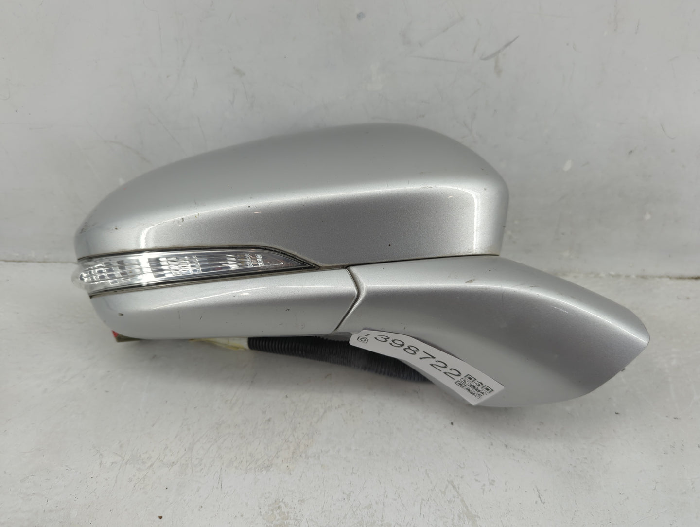 2013-2014 Ford Fusion Passenger Side View Mirror - Right Door Mirror OEM Used - Oemusedautoparts1.com
