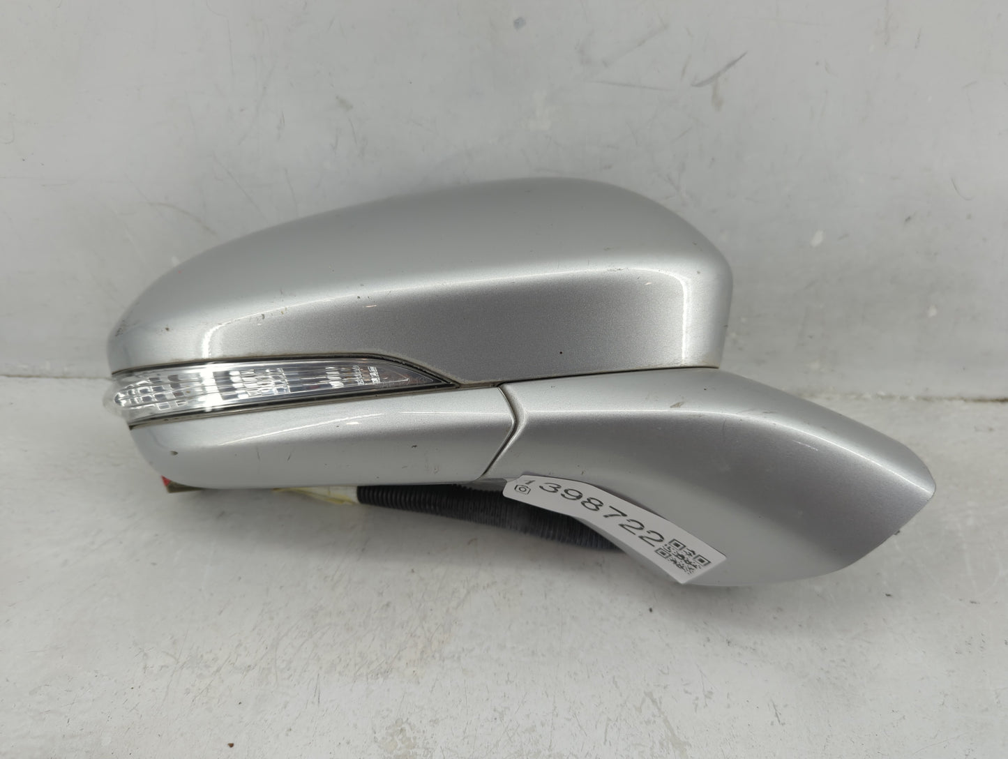 2013-2014 Ford Fusion Passenger Side View Mirror - Right Door Mirror OEM Used - Oemusedautoparts1.com