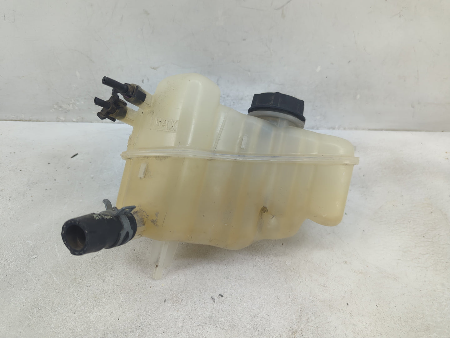 2013-2016 Ford Fusion Radiator Coolant Overflow Expansion Tank Bottle 1410027 - Oemusedautoparts1.com