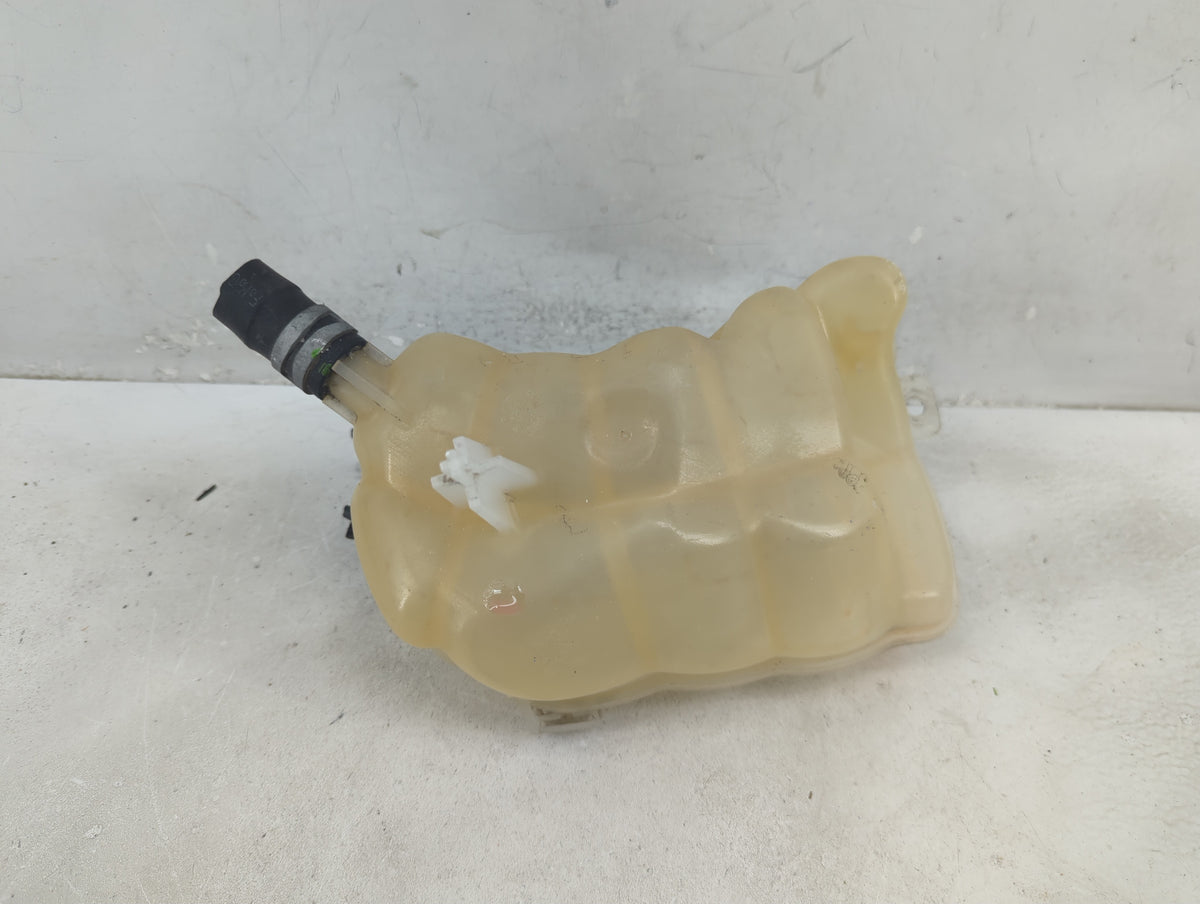 2013-2016 Ford Fusion Radiator Coolant Overflow Expansion Tank Bottle 1410027 - Oemusedautoparts1.com