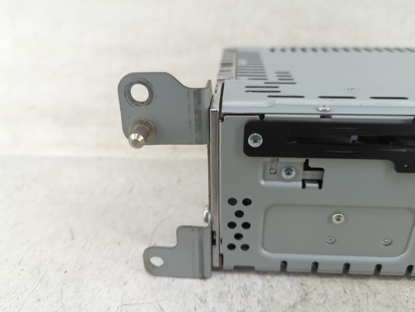 2013-2015 Ford Fusion Radio AM FM Cd Player Receiver Replacement P/N:DS7T-19C107-CL Fits Fits 2013 2014 2015 OEM Used Auto P