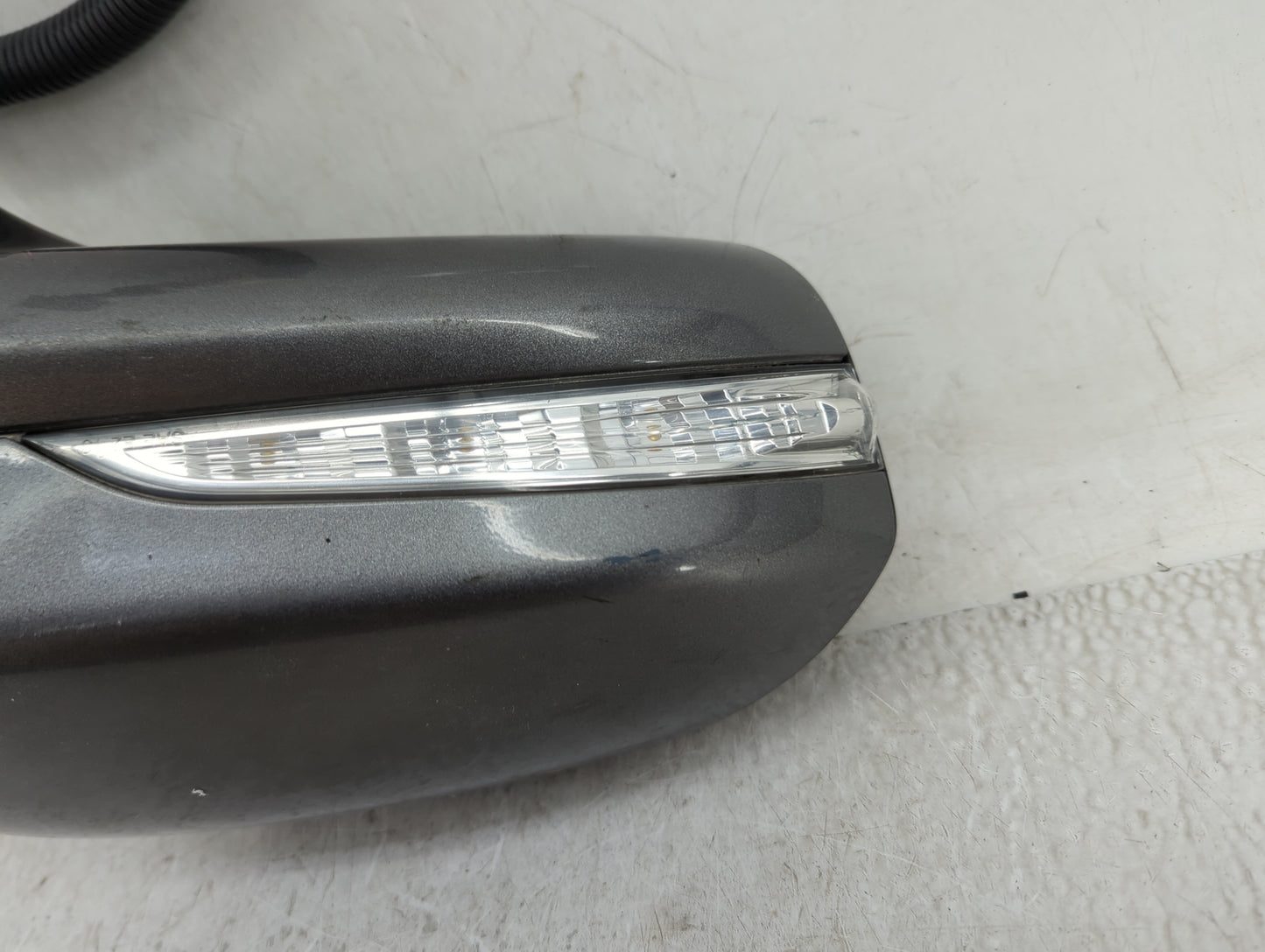 2013-2014 Ford Fusion Driver Side View Mirror - Left Door Mirror OEM Used - Oemusedautoparts1.com
