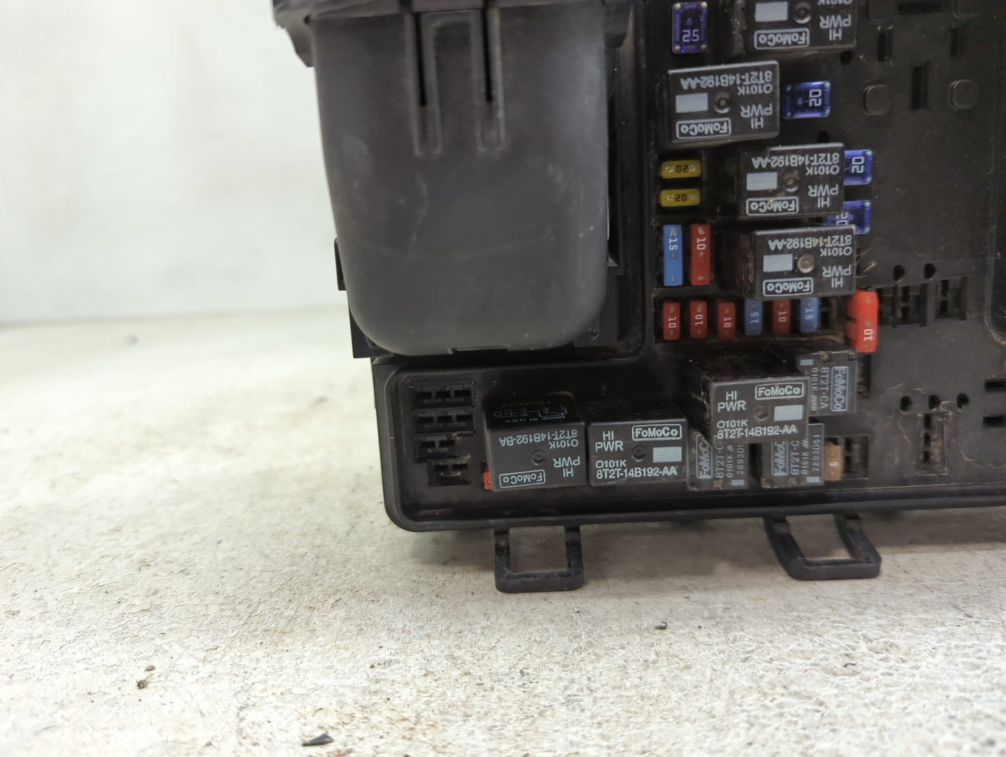 2013-2014 Ford Fusion Fusebox Fuse Box Panel Relay Module P/N:DG9T14A067BF Fits Fits 2013 2014 OEM Used Auto Parts - Oemused