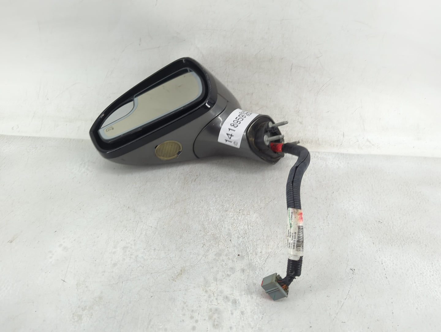 2013-2014 Ford Fusion Driver Side View Mirror - Left Door Mirror OEM Used - Oemusedautoparts1.com