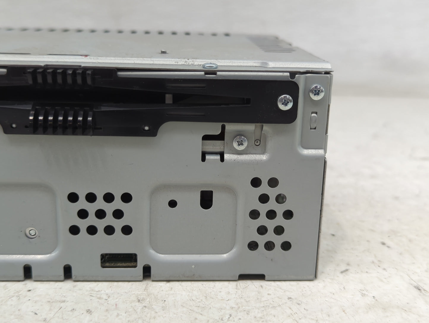 2013-2015 Ford Fusion Radio AM FM Cd Player Receiver Replacement P/N:DS7T-19C107-BL Fits Fits 2013 2014 2015 OEM Used Auto P
