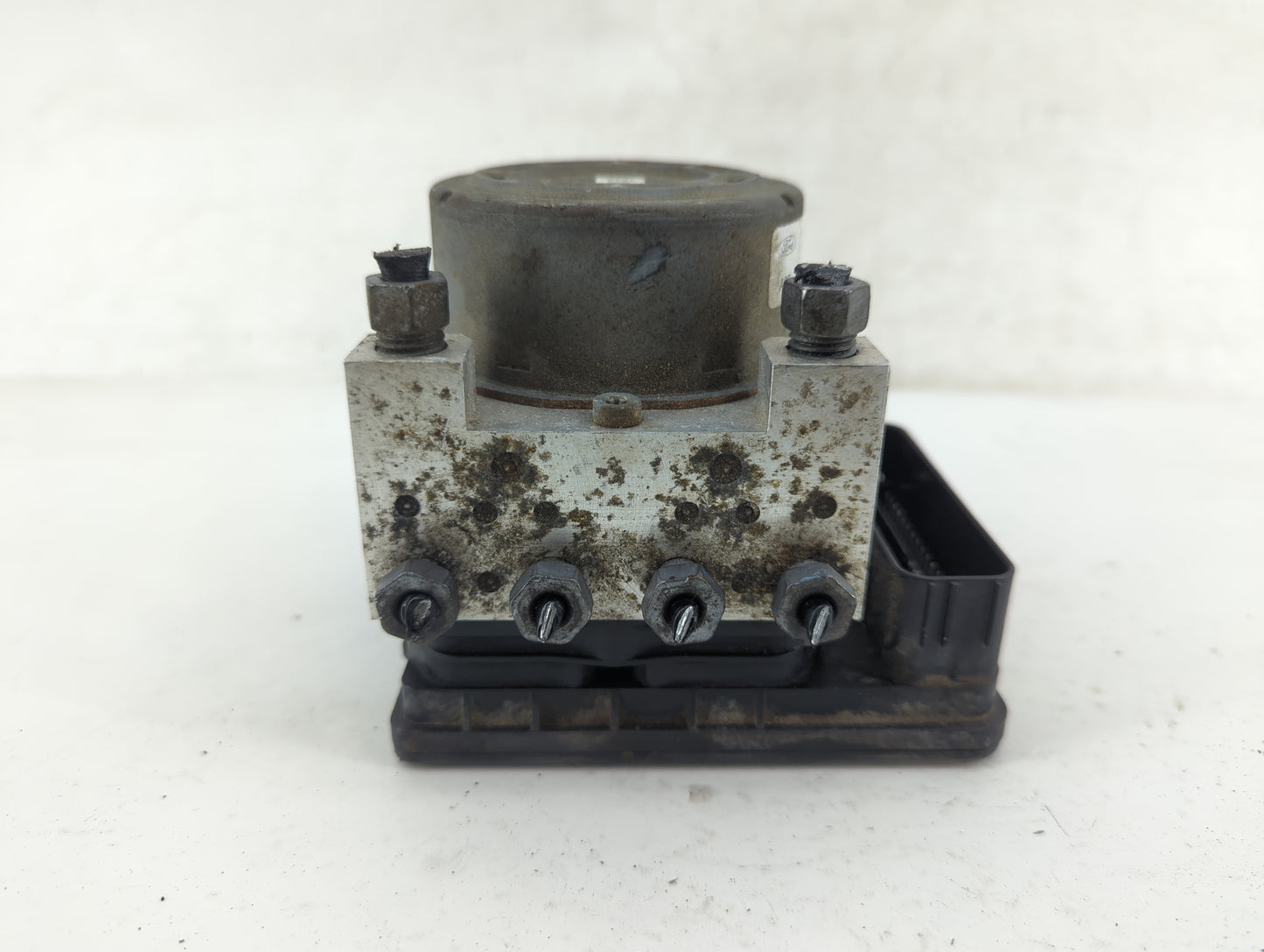 2014-2016 Ford Fusion ABS Pump Control Module Replacement P/N:DG9C-2C405-DF Fits Fits 2014 2015 2016 OEM Used Auto Parts - O