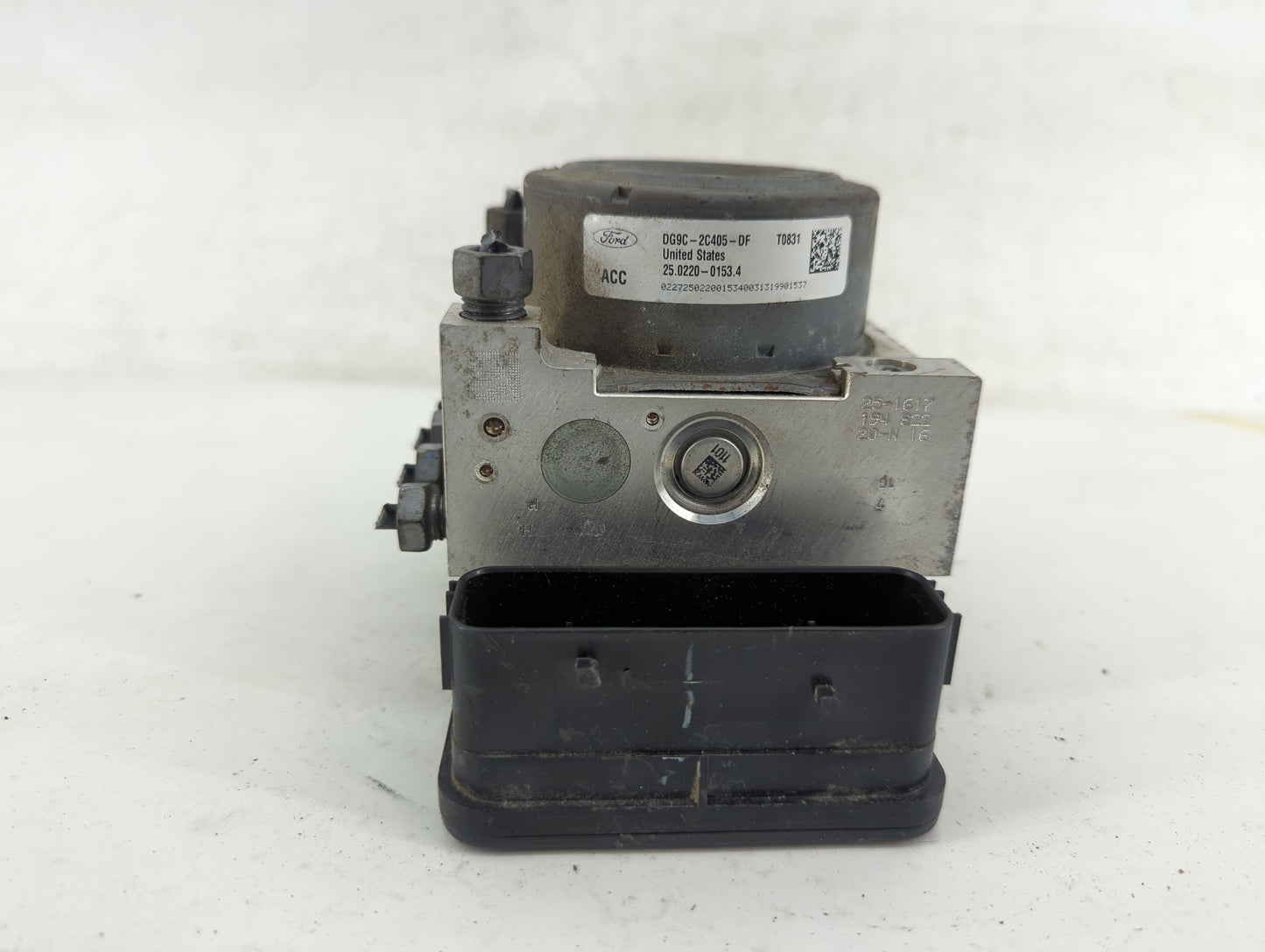 2014-2016 Ford Fusion ABS Pump Control Module Replacement P/N:DG9C-2C405-DF Fits Fits 2014 2015 2016 OEM Used Auto Parts - O