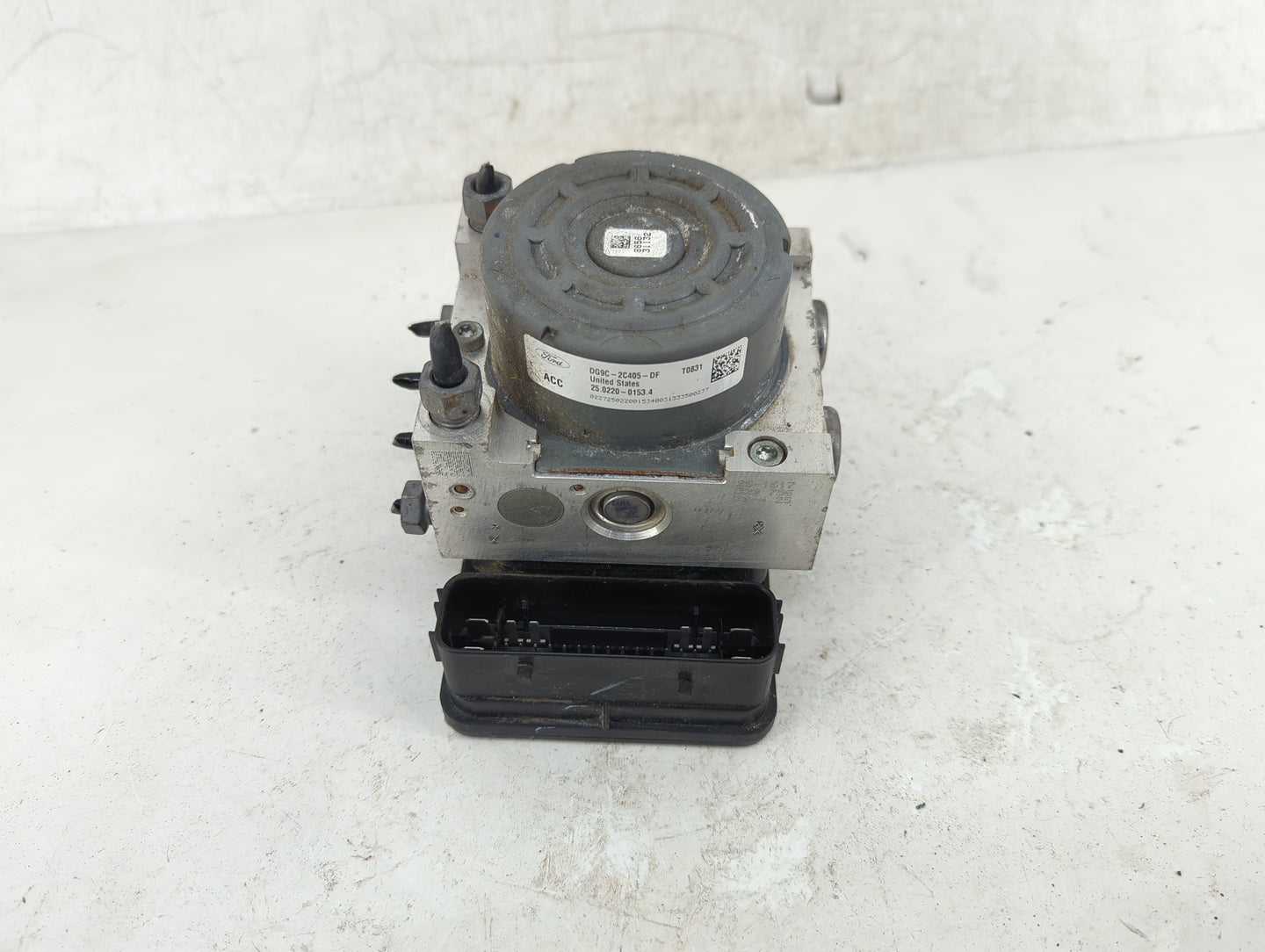 2014-2016 Ford Fusion ABS Pump Control Module Replacement P/N:DG9C-2C219-0F 28.5153-3006.3 Fits Fits 2014 2015 2016 OEM Used