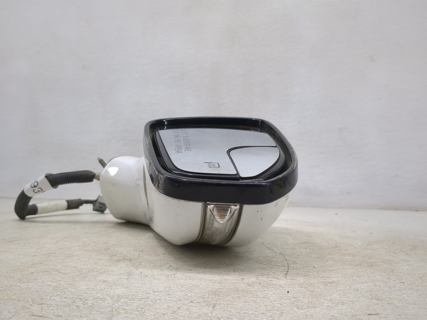 2013-2014 Ford Fusion Passenger Side View Mirror - Right Door Mirror OEM Used - Oemusedautoparts1.com