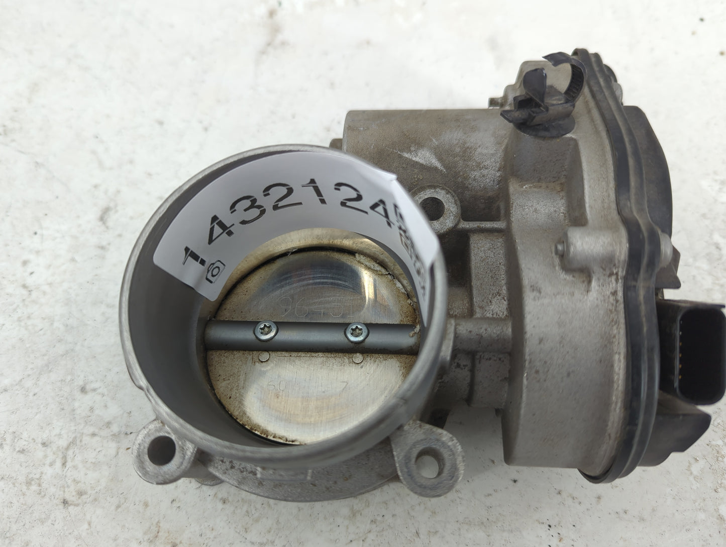 2013-2020 Ford Fusion Throttle Body Fits Fits 2013 2014 2015 2016 2017 2018 2019 2020 2021 2022 OEM Used Auto Parts - Oemuse