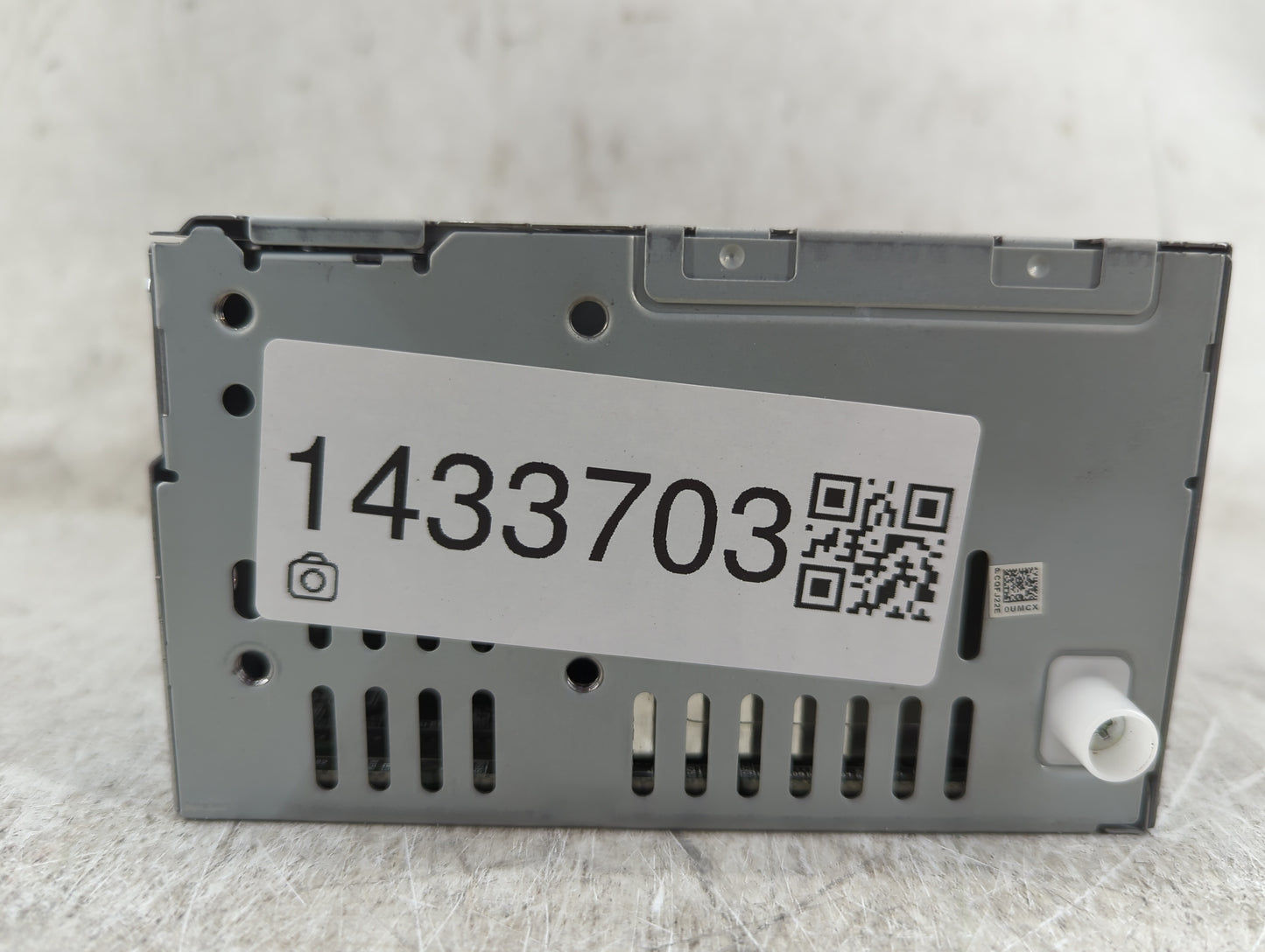2013-2015 Ford Fusion Radio AM FM Cd Player Receiver Replacement P/N:CQ-FJ22E0UMC DS7T-19C107-BM Fits Fits 2013 2014 2015 OE