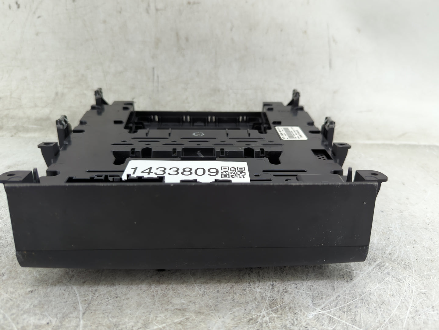 2014-2015 Ford Fusion Radio Control Panel Black - Oemusedautoparts1.com