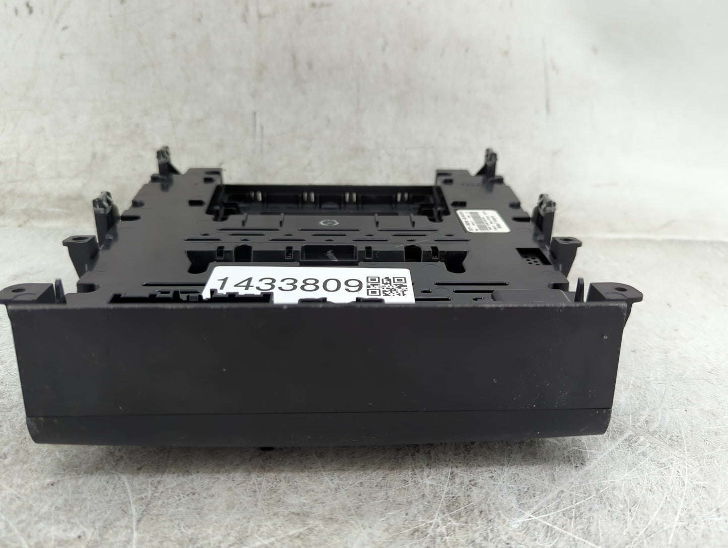 2014-2015 Ford Fusion Radio Control Panel Black - Oemusedautoparts1.com