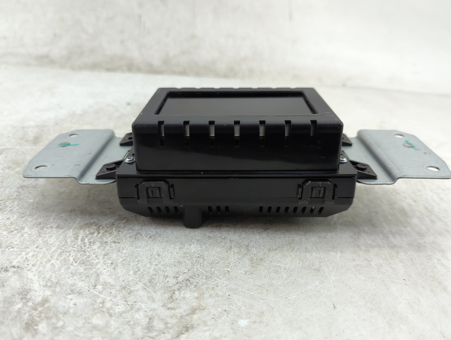 2013-2016 Ford Fusion Information Display Screen 1434063 - Oemusedautoparts1.com