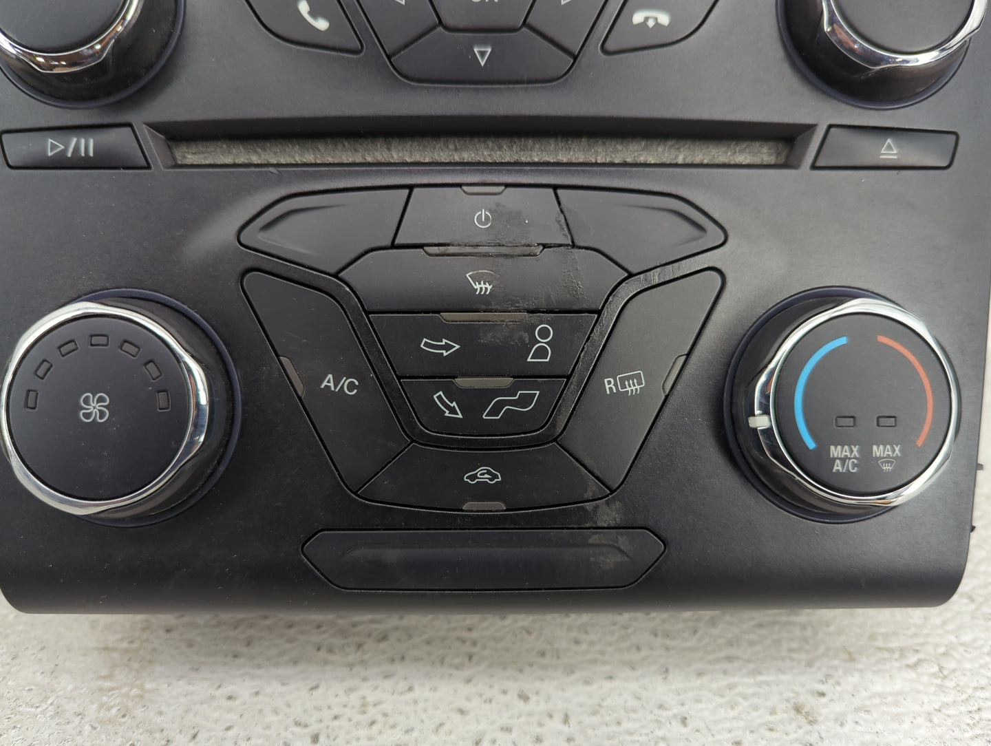 2014-2015 Ford Fusion Radio AM FM Cd Player Receiver Replacement P/N:ES7T-18E243-DB Fits Fits 2014 2015 OEM Used Auto Parts 