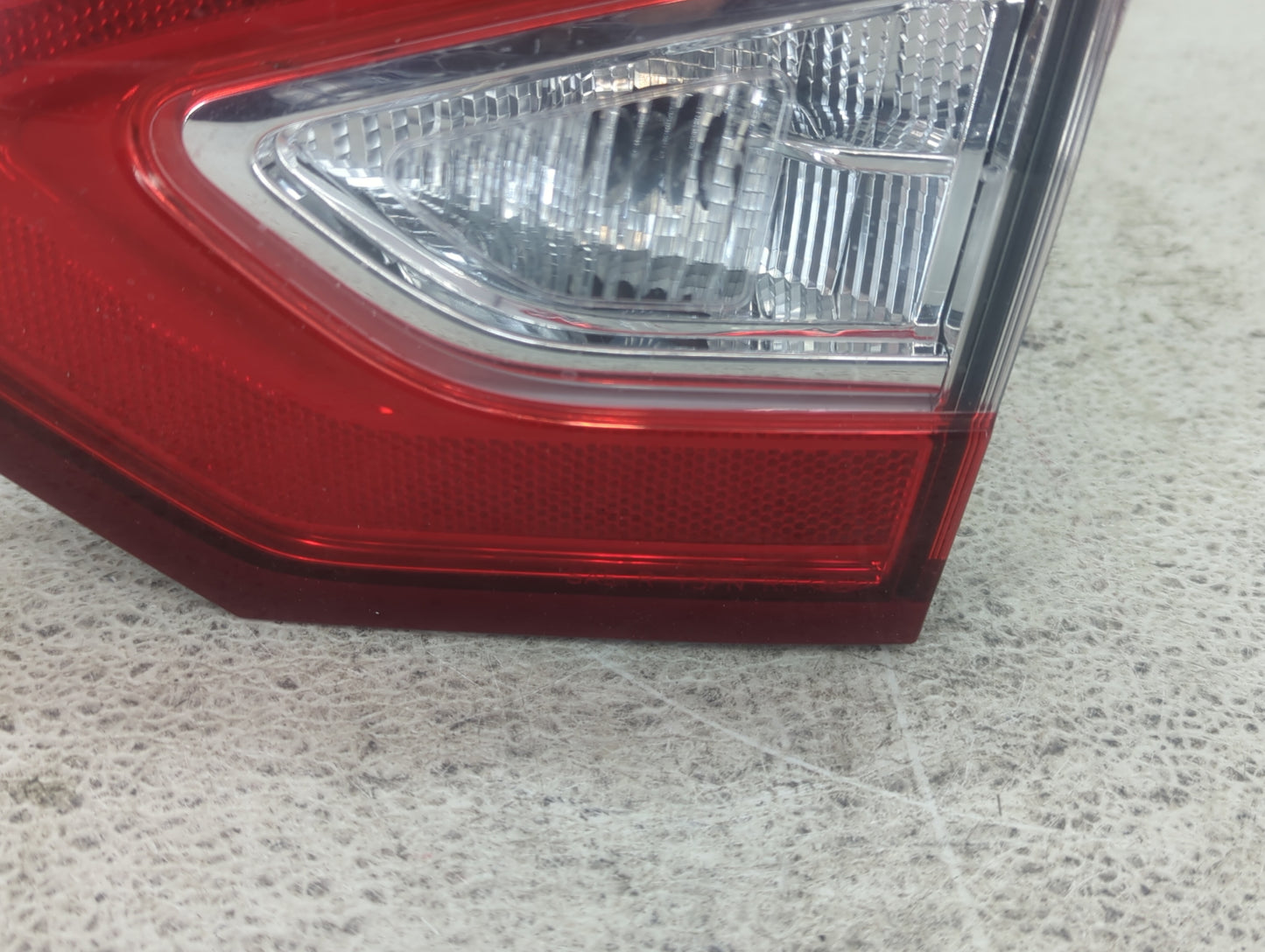 2013-2016 Ford Fusion Tail Light Assembly Passenger Right OEM P/N:DS72-13A602-BE Fits Fits 2013 2014 2015 2016 OEM Used Auto